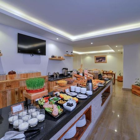 Aabas Pokhara Hotel Luaran gambar