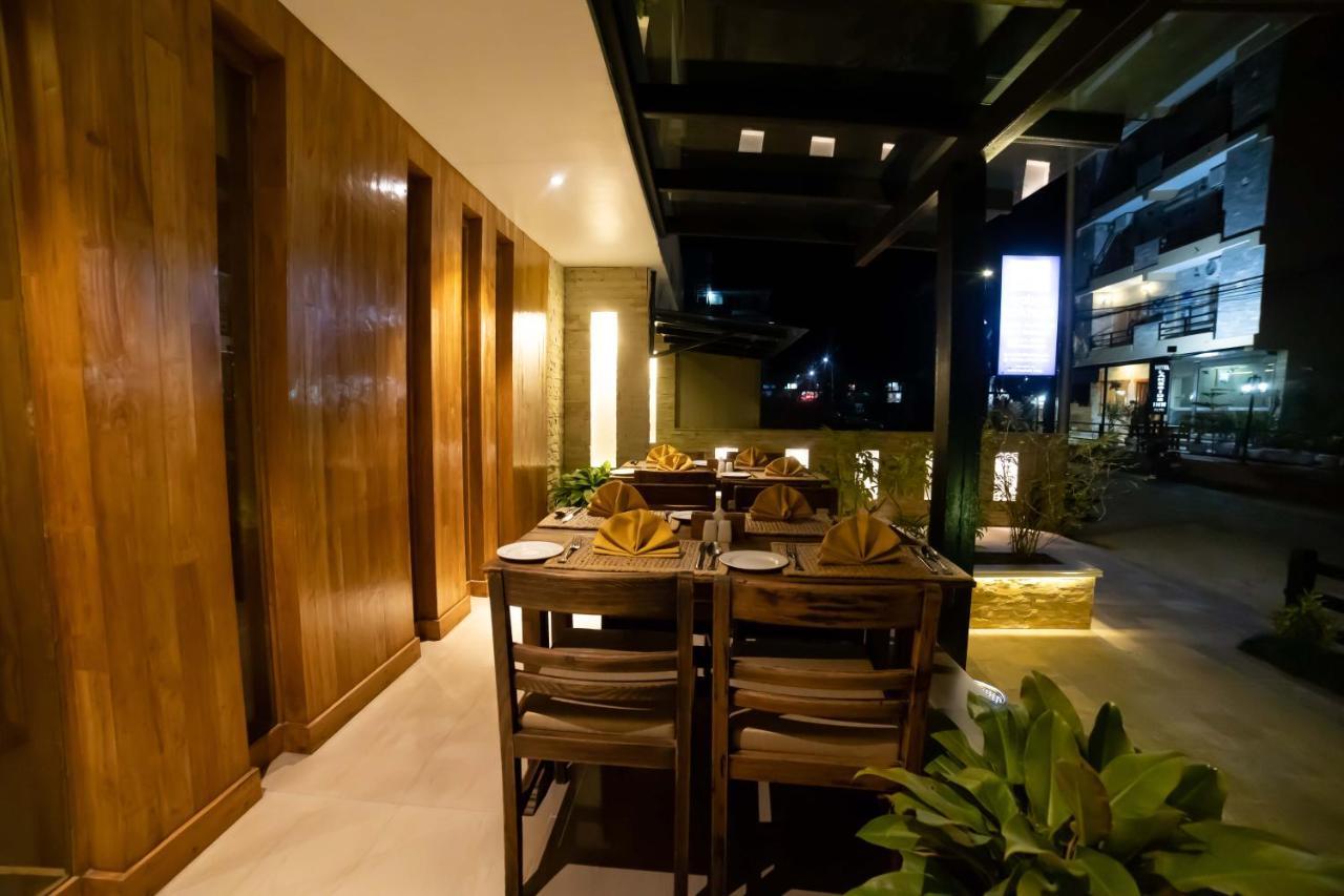 Aabas Pokhara Hotel Luaran gambar