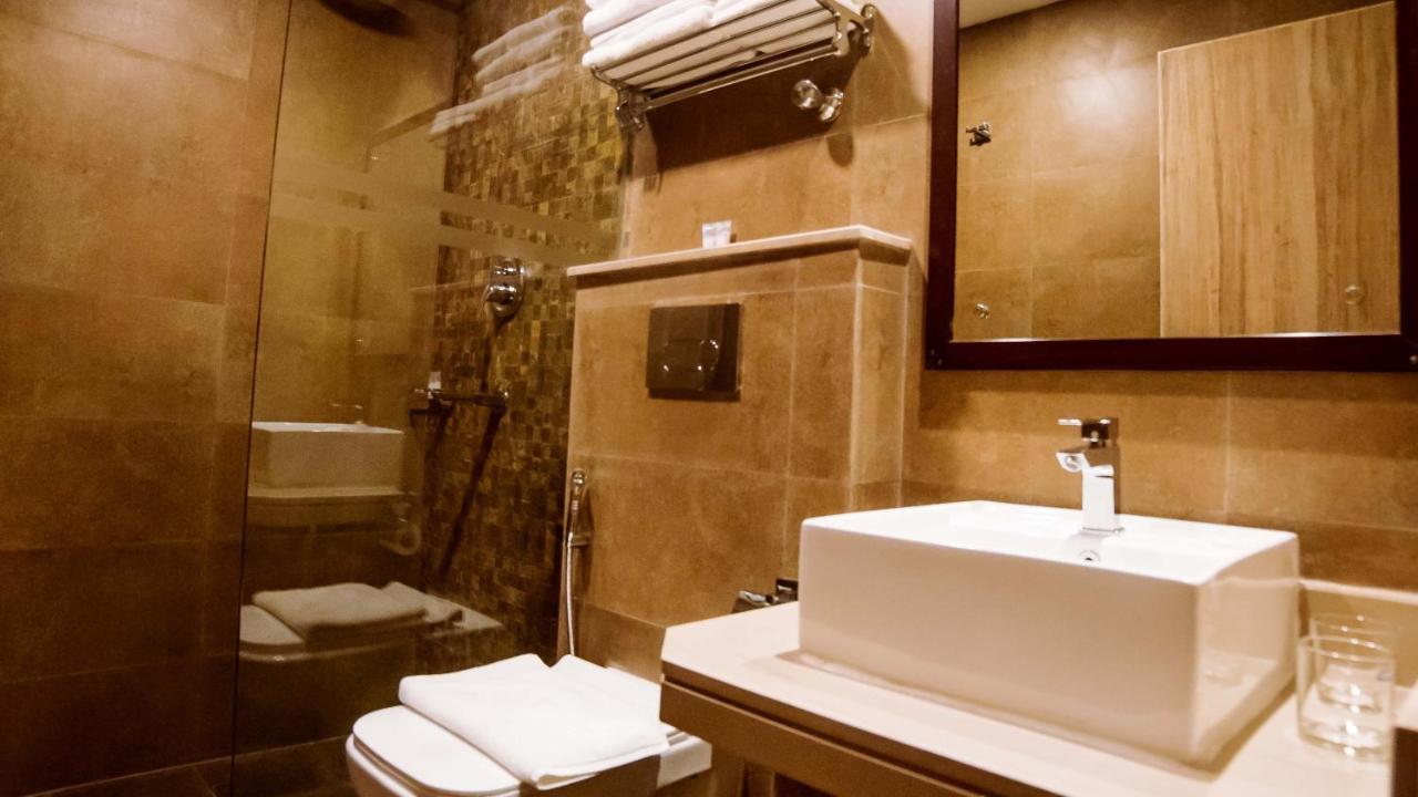 Aabas Pokhara Hotel Luaran gambar