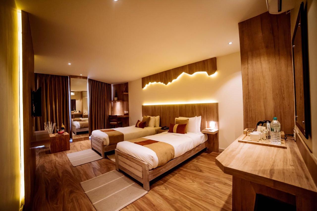 Aabas Pokhara Hotel Luaran gambar
