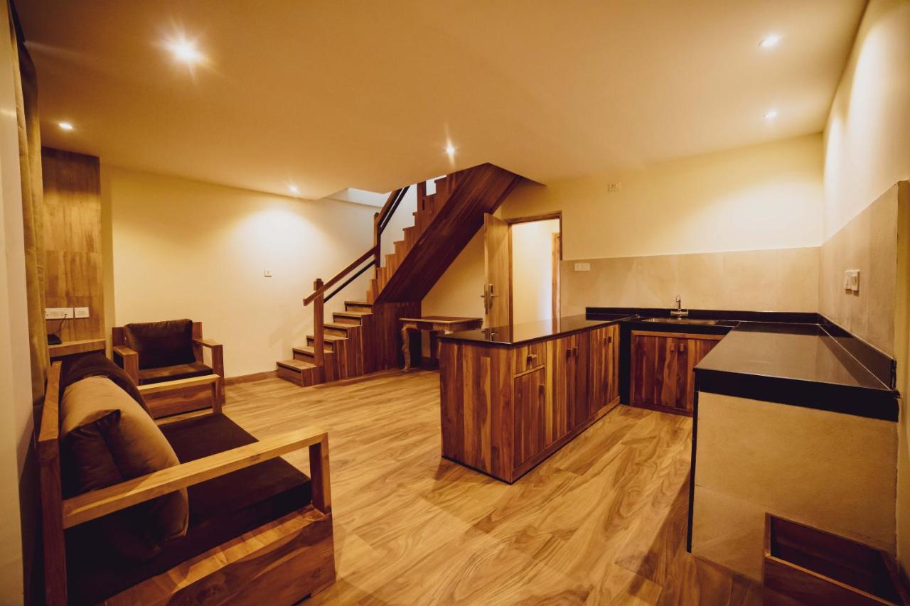 Aabas Pokhara Hotel Luaran gambar