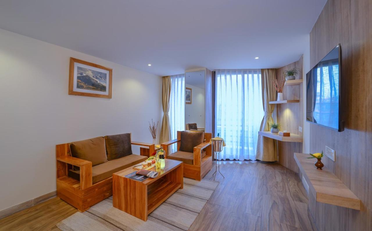 Aabas Pokhara Hotel Luaran gambar