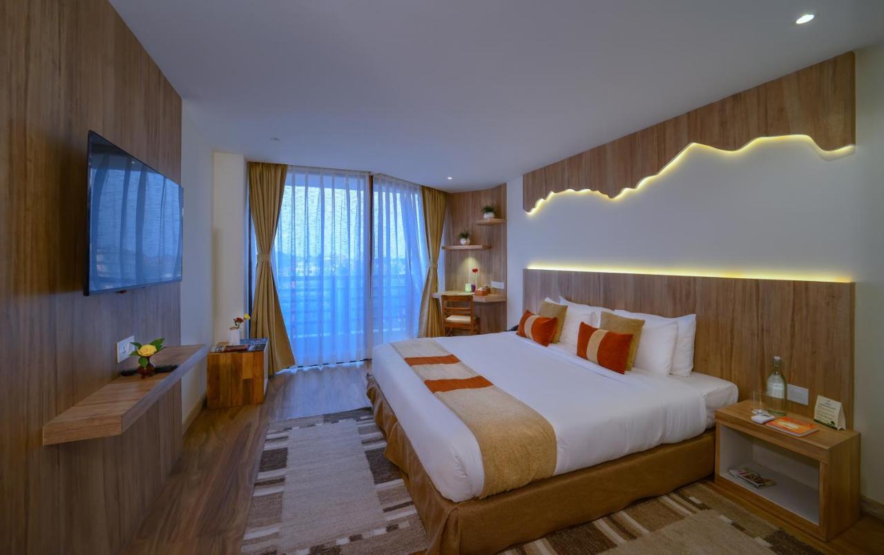 Aabas Pokhara Hotel Luaran gambar
