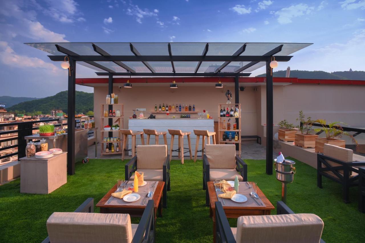 Aabas Pokhara Hotel Luaran gambar