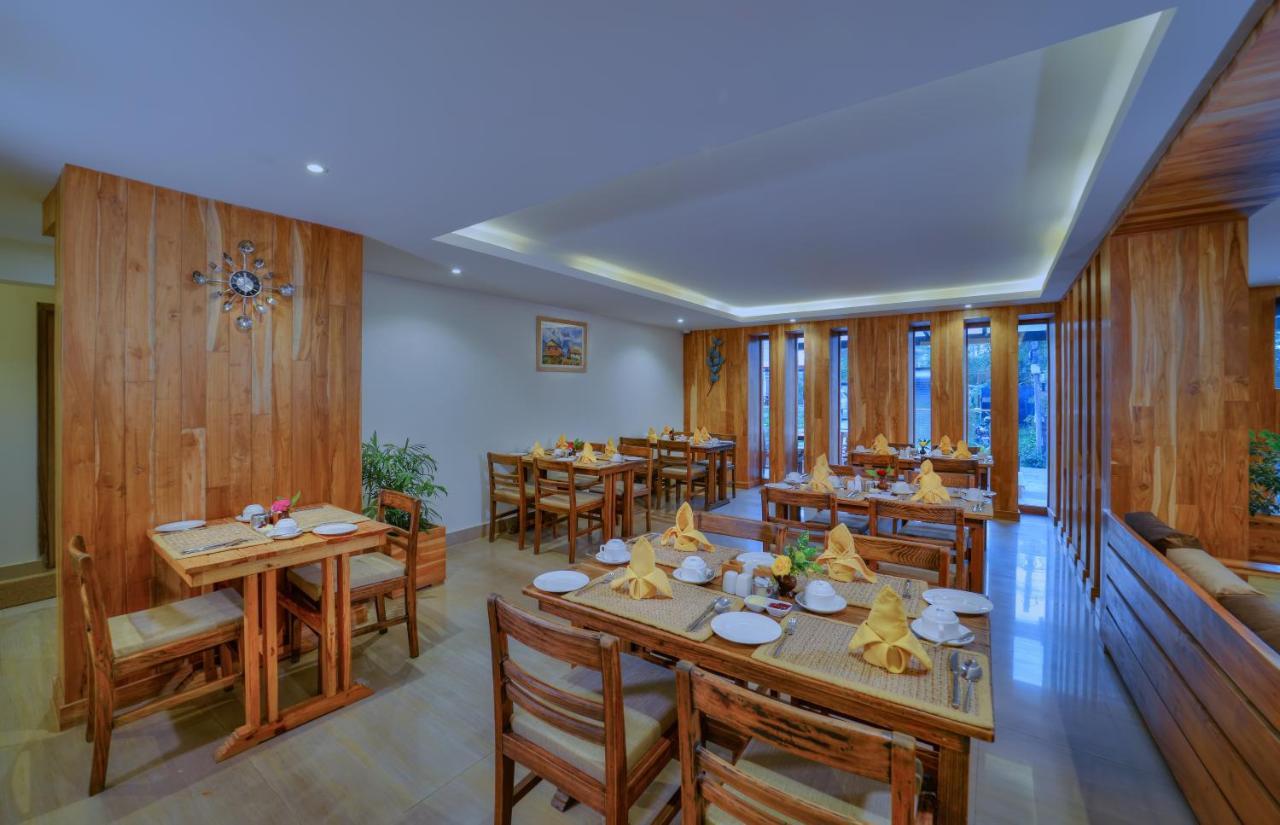 Aabas Pokhara Hotel Luaran gambar